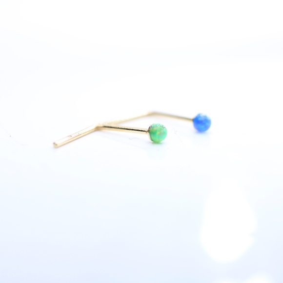 9kt. Gold Nose Studs Piercings L shape with cute 9k mark - Picture 4 of 5